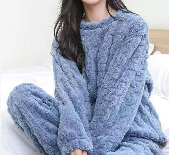 Elyse - Women's Fleece Pajama Set