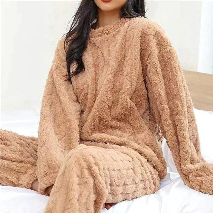 Elyse - Women's Fleece Pajama Set