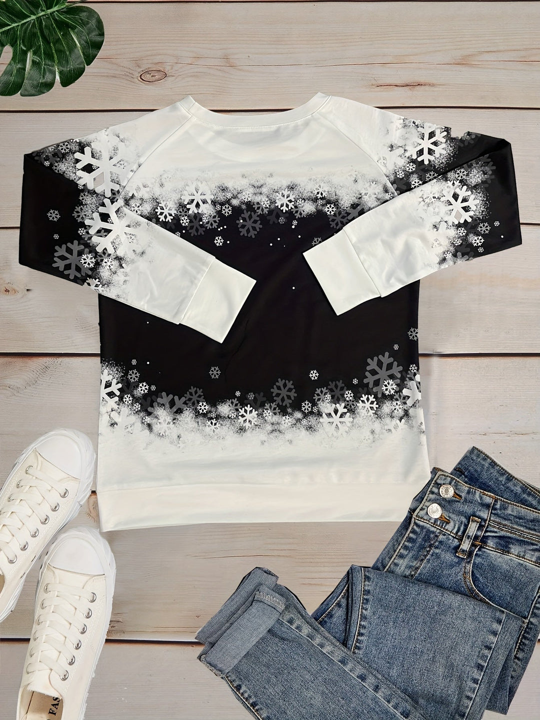 Aria® | Snow Cat Winter Top